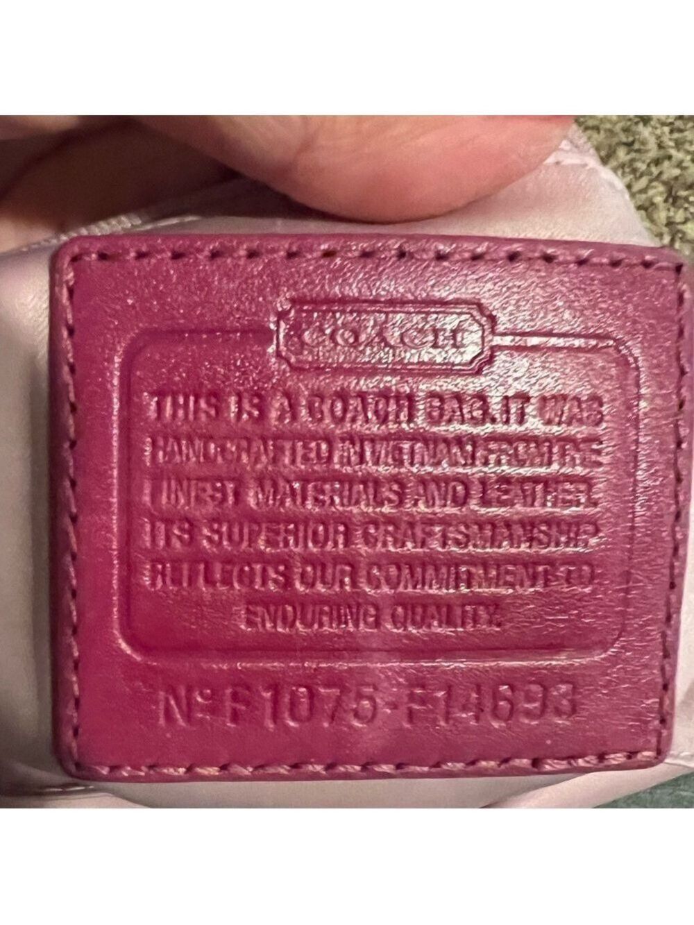 COACH PENELOPE SIGNATURE CANVAS TOTE - Picture 13 of 16